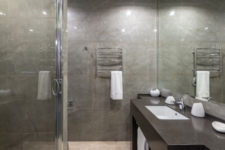 Какой трап выбрать для душевой walk-in в новостройке