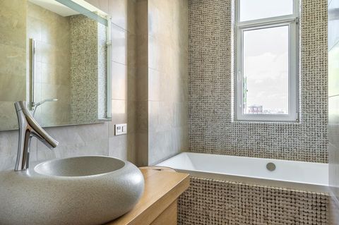 Какие материалы реально подходят для Home SPA: краткая классификация