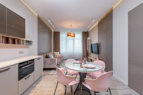 Почему пепельно-розовый уместен в квартирах у Москвы-реки