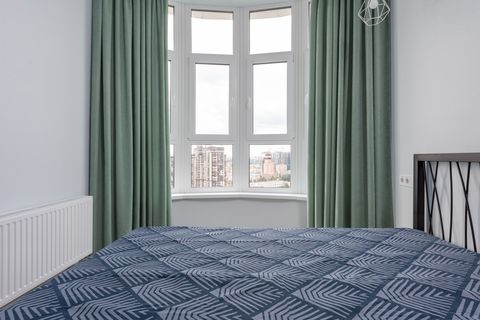 Какие бывают электроприводы для штор и карнизов?